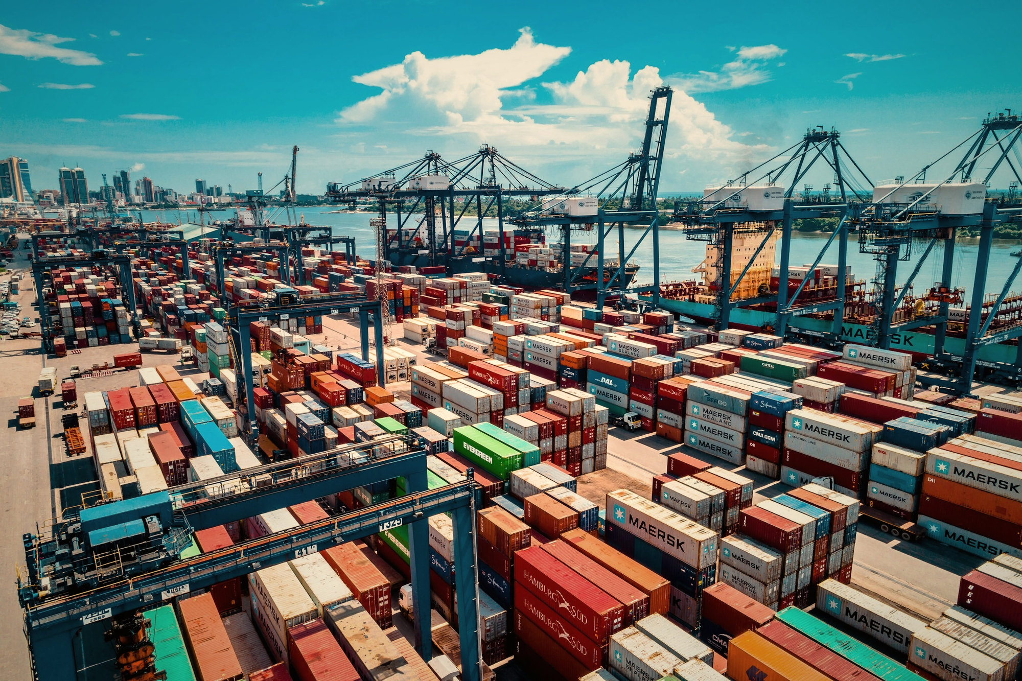 A container terminal with cranes, from above